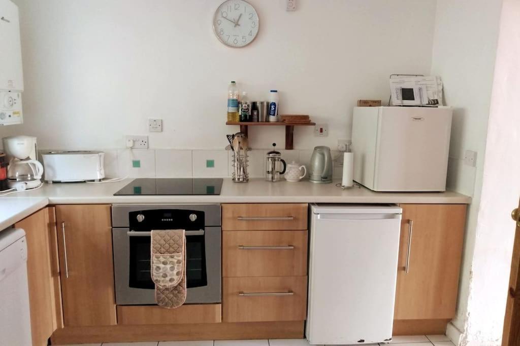 Welsh Holiday Home Sleeps 5 Close To Beaches & Mountains Nantlle Eksteriør bilde