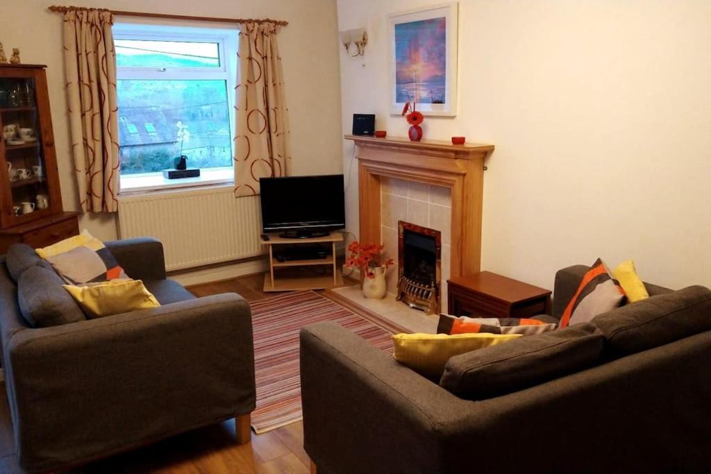 Welsh Holiday Home Sleeps 5 Close To Beaches & Mountains Nantlle Eksteriør bilde