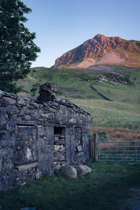Welsh Holiday Home Sleeps 5 Close To Beaches & Mountains Nantlle Eksteriør bilde